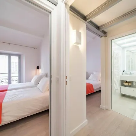 Wdf Duplex 2 Bedrooms Ideally Located ! 公寓